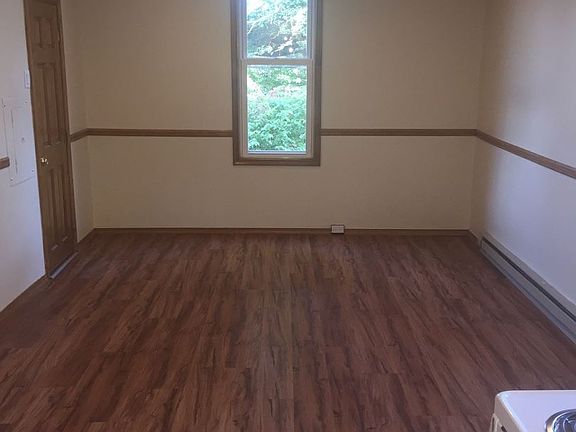 2nd image of 1429 Pocono Blvd APT 101
