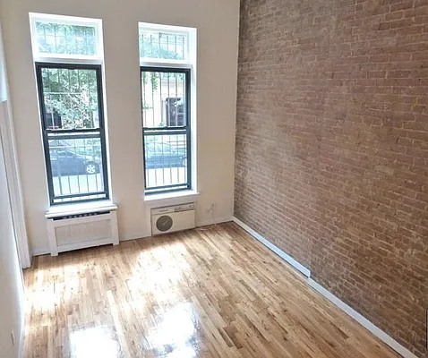 Rented by Jason Rosenberg, LREB | media 26