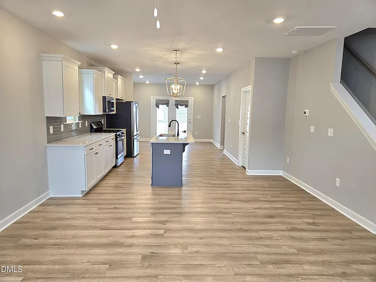 262 Pansy Park — Photo 3