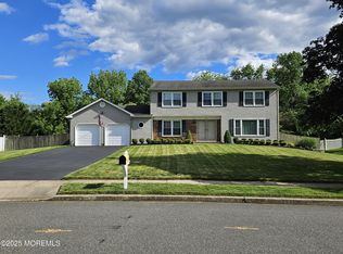 217 Betsy Ross Dr, Freehold, NJ 07728