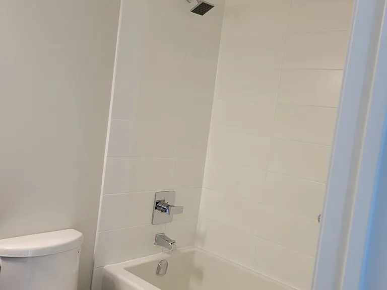 15 Lynch St #2302 — Photo 27