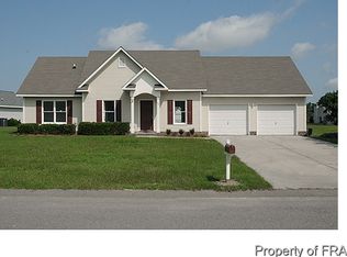 90 Colton Dr, Spring Lake, NC 28390