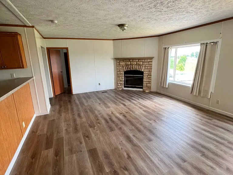 5410 Highway 467 — Photo 4
