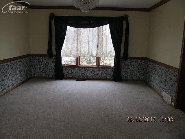 1st image of 634 Charing Cross Dr