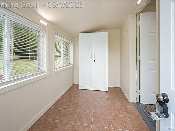 2nd image of 84 W Fairmount Ave