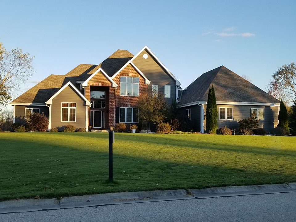 1st image of W232N8214 Five Iron Way