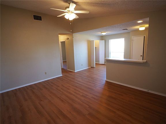 3rd image of 11300 Nicole Cv APT D