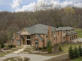 730 Lone Pine Rd, Bloomfield Hills, MI 48304