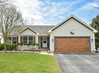 1129 Kennedy Dr, Hartford, WI 53027