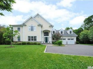 2 Sunview Ct, Glen Cove, NY