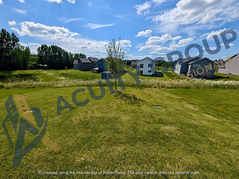 501 Redwood St N — Photo 5