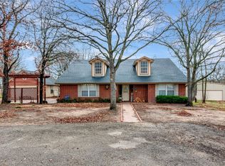 299 Faye Ln, Springtown, TX 76082