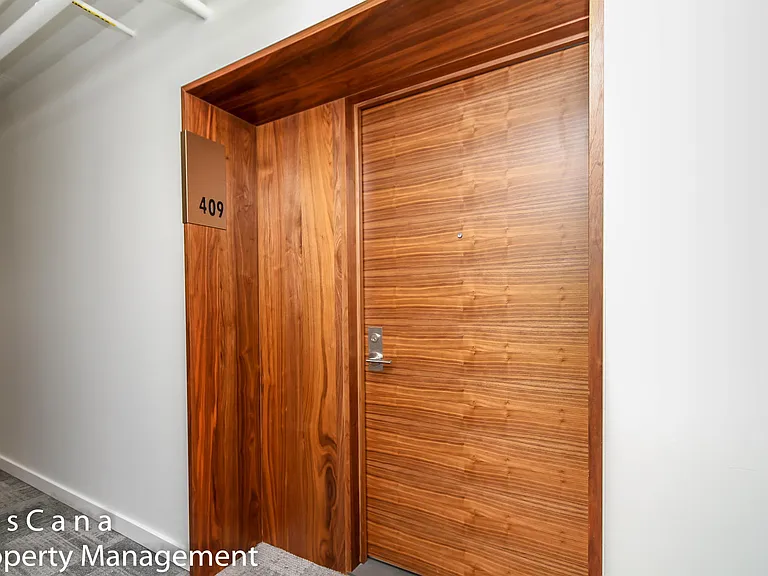 135 Barrette St #409 — Photo 7