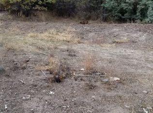 880 Palm Ln, Cedar Glen, CA 92321