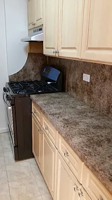 Rented by D S J Realty LLC | media 6