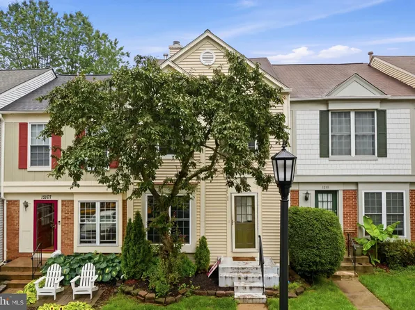 12109 Wedgeway Ct, Fairfax, VA 22033