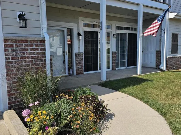 6739 Meadowlands CIRCLE #6AA, Pleasant Prairie, WI 53158