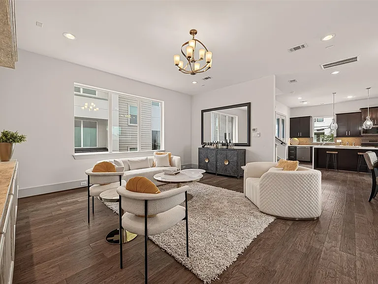 1604 Ovid St #B — Photo 2