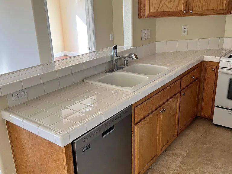 6901 Laurel Canyon Blvd #212 — Photo 6