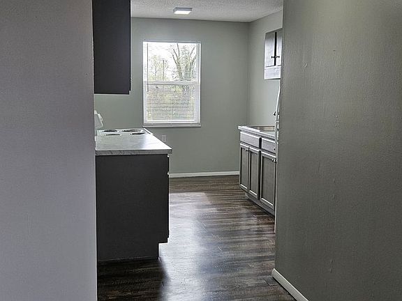 5th image of 3305 Tazewell Pike APT 26