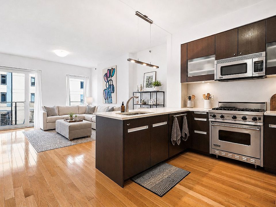 1st image of 454 W 54th St APT 4K