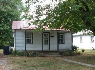 316 S Taylor St, Ashland, VA 23005