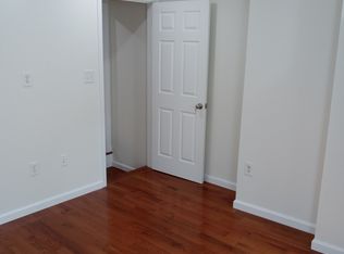 758 N Uber St, Philadelphia, PA 19130