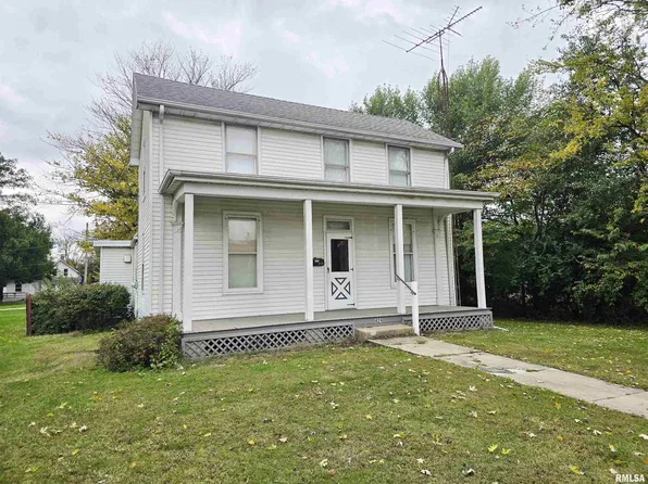 424 S Main St, Canton, IL 61520