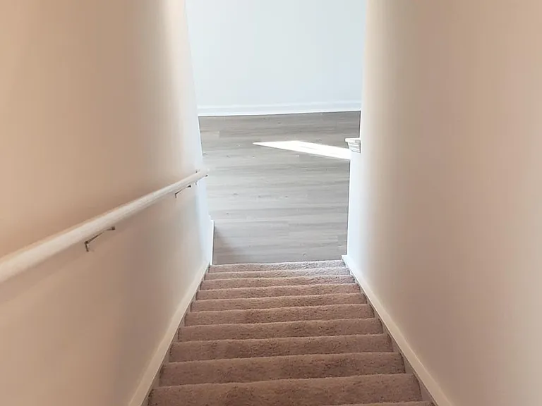 3918 Sadie St — Photo 20