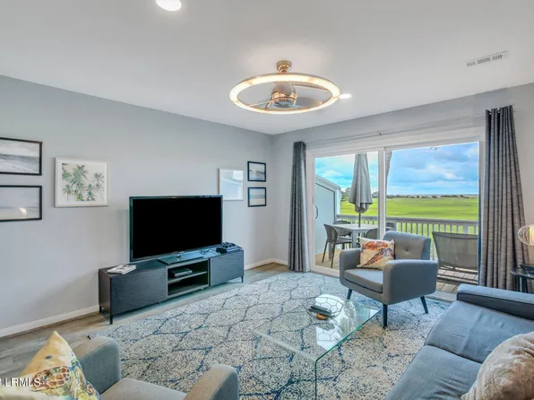 2 Cedar Reef A207 St, Saint Helena Island, SC 29920