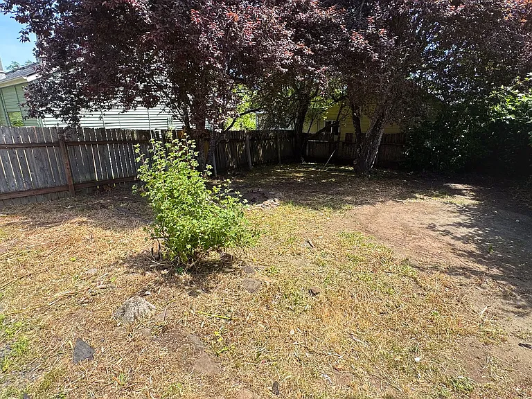 25 E 32nd Ave — Photo 7