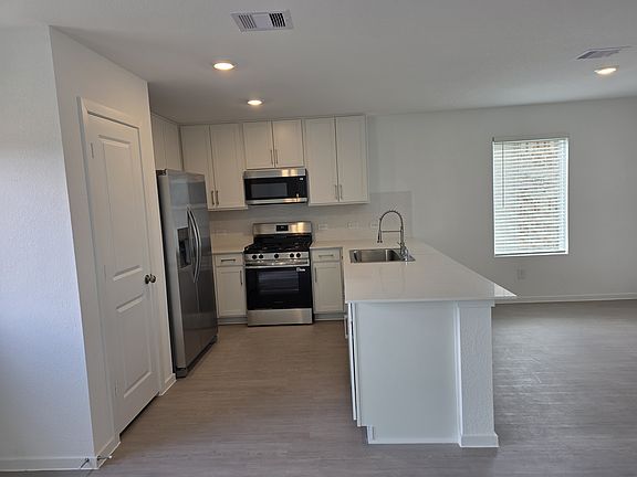 5th image of 12014 Noble Wood Village Dr