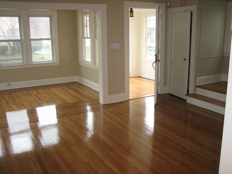 1st image of 1011 Elmer Pl