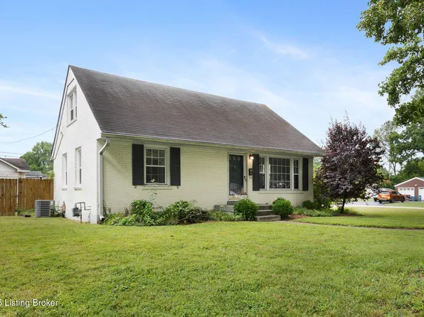 2902 Yorkshire Blvd, Louisville, KY 40220