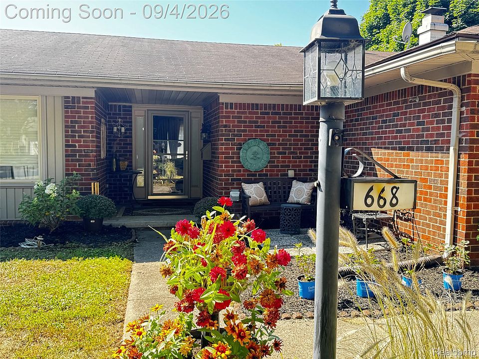 2nd image of 668 Randall Dr