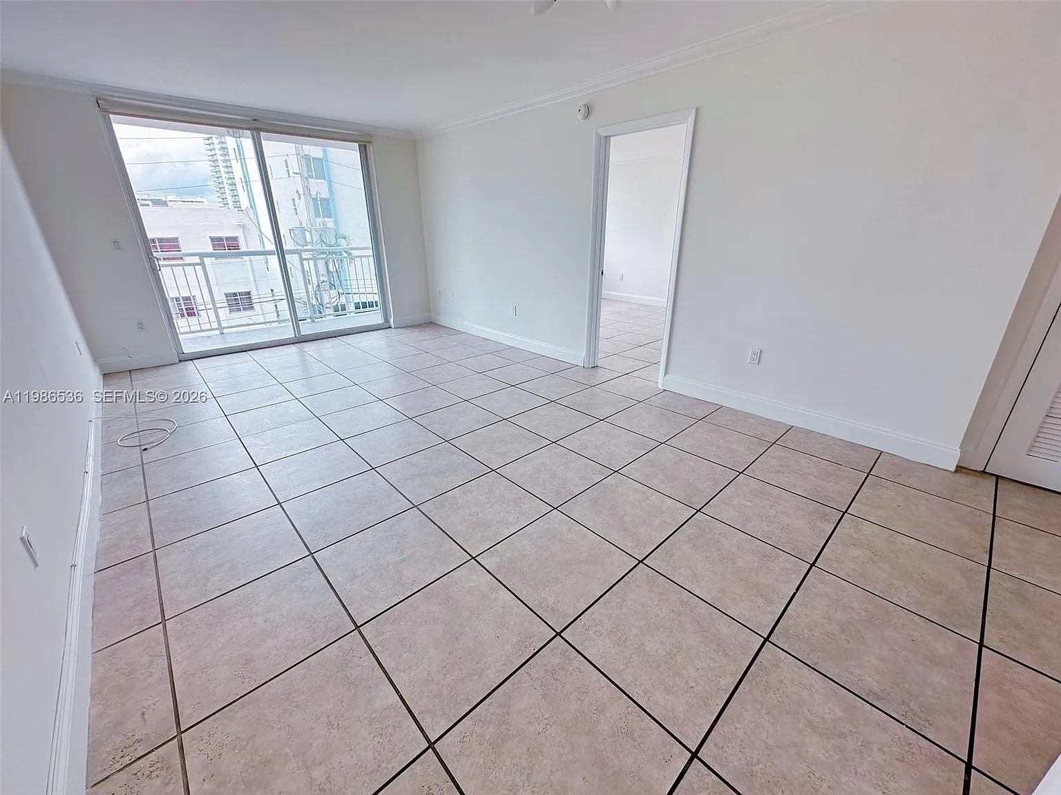Bayview Condo — Photo 4