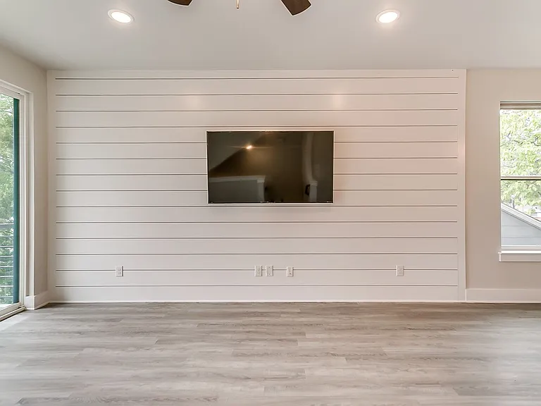 3210 Forest Park Blvd — Photo 39