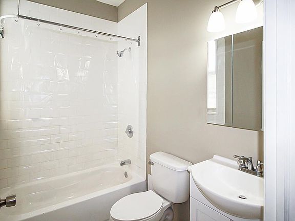 5th image of 4704 W Girard Ave #1
