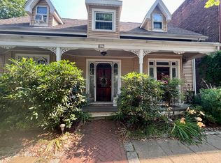 817 Washington St #2, Brookline, MA 02446