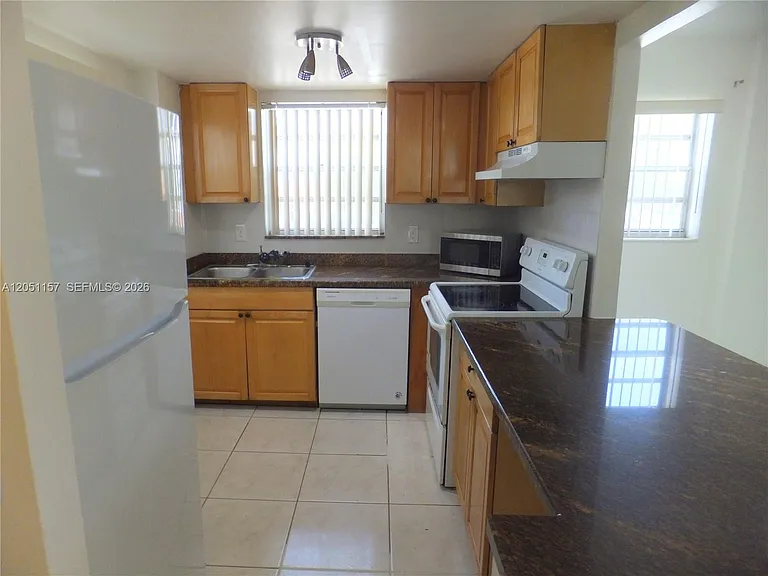 16410 Miami Dr #209 — Photo 5