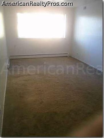 1st image of 5917 N Kenmore Ave APT 222
