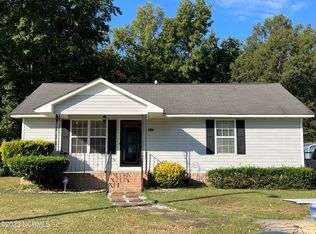 820 Sessoms St, Fayetteville, NC 28301