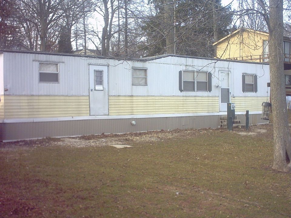 2 Bedroom Mobile Home