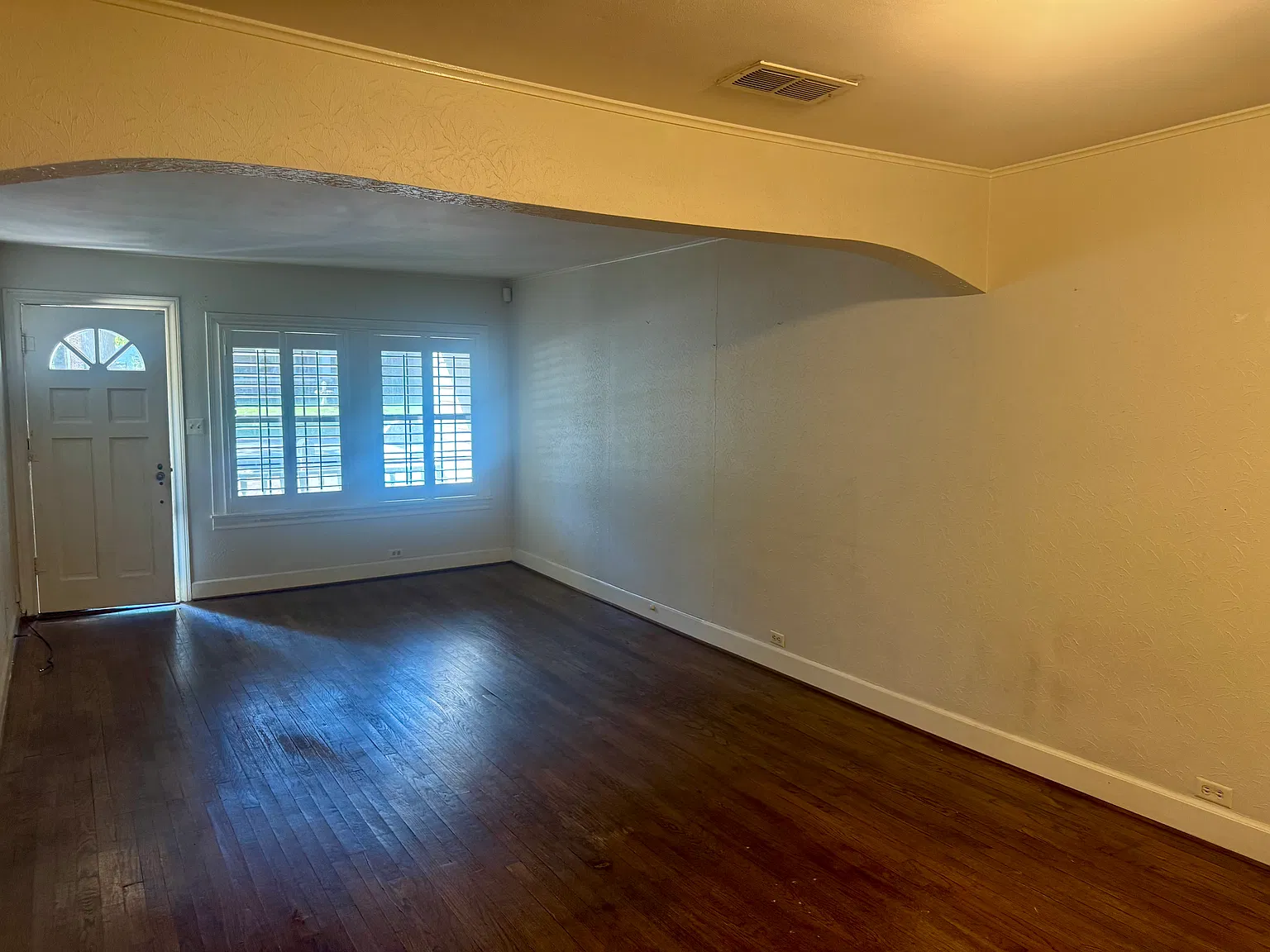 3 bed, 1101 sqft, $1,700 — Photo 4