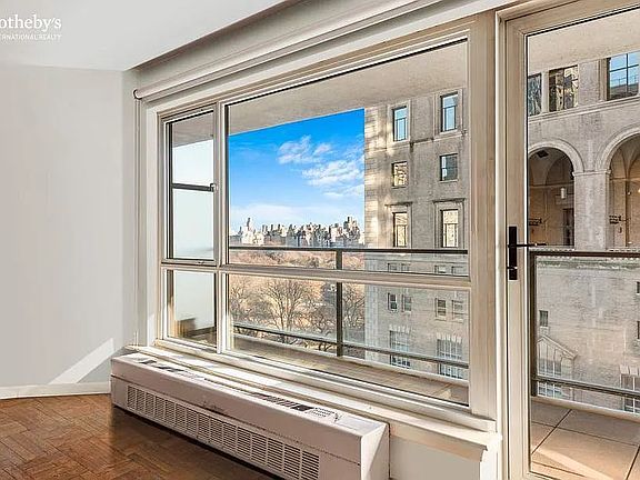 3rd image of 200 Central Park S APT 14G
