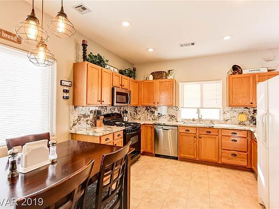 2nd image of 5917 Mansion St