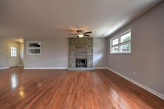 2nd image of 1350 Wooddale Cir