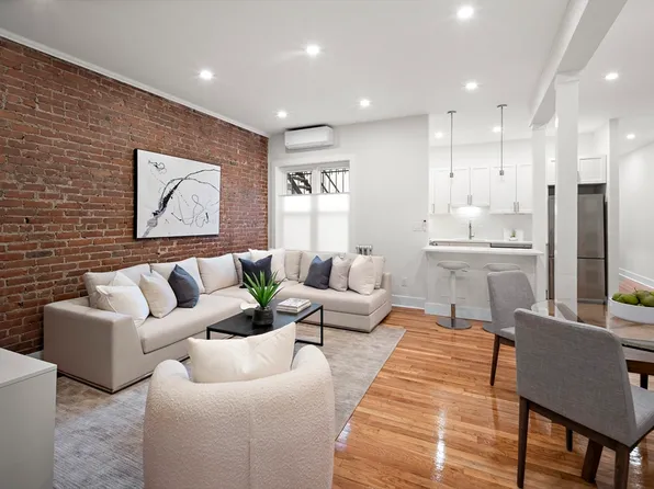 1038 Beacon St APT 104, Brookline, MA 02446