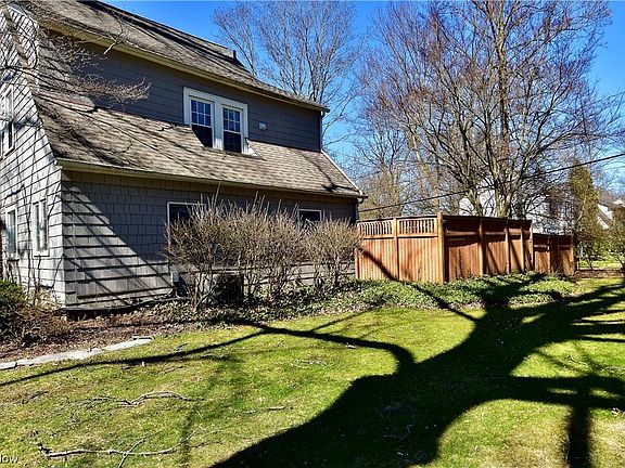 3rd image of 2025 Braewick Dr