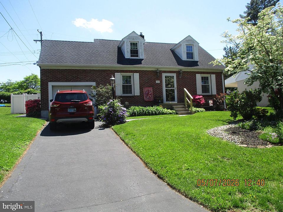 1st image of 45 Ridgeway Dr